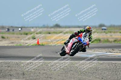 media/Apr-18-2025-TrackDaz (Fri) [[45f5874c44]]/B Group/Session 2 (Turn 7)/